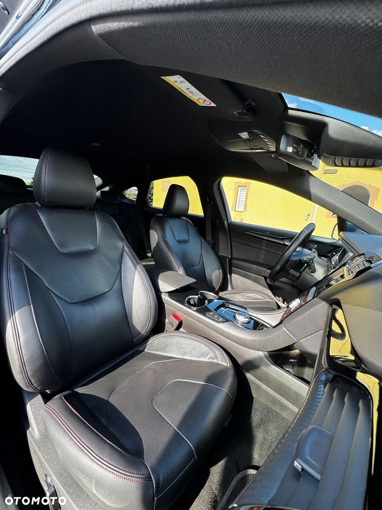 Ford Mondeo 2.0 EcoBlue ST-Line - 19