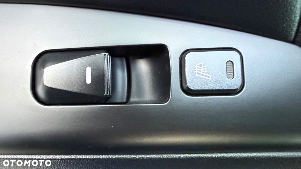 Hyundai ix35 1.6 2WD Fifa World Cup Edition - 24