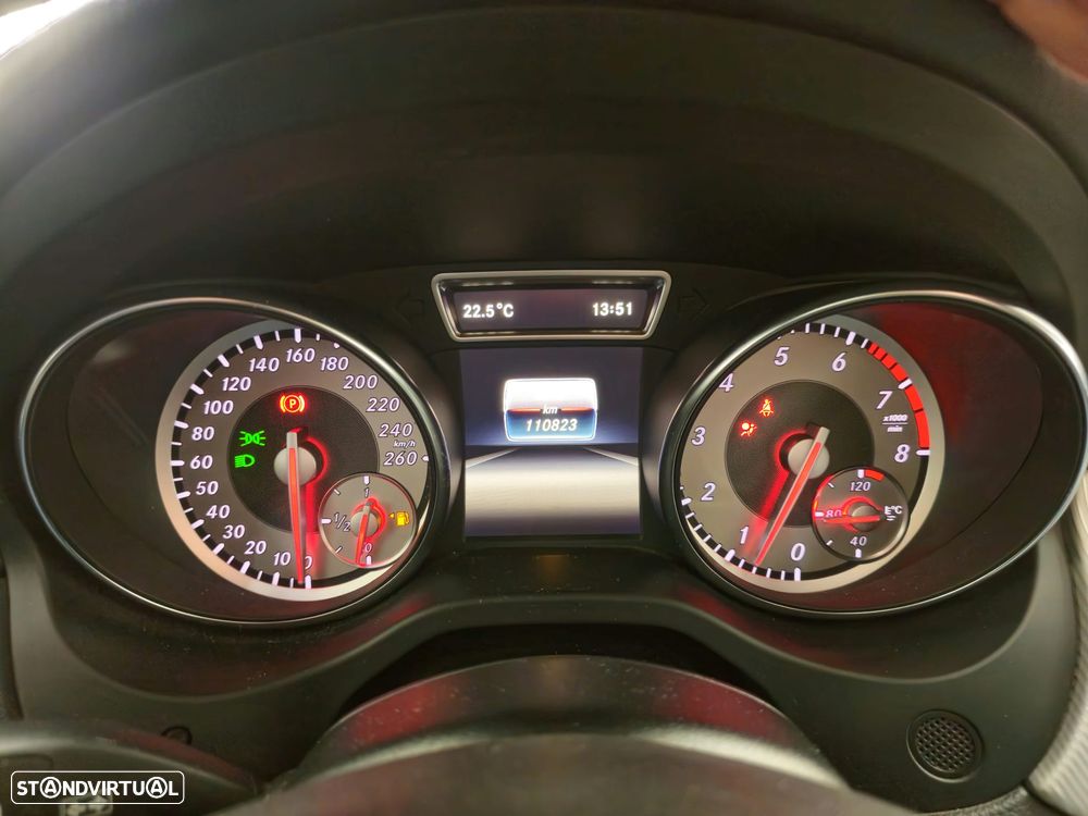 Mercedes-Benz CLA 180 UrbanStyle Edition - 10