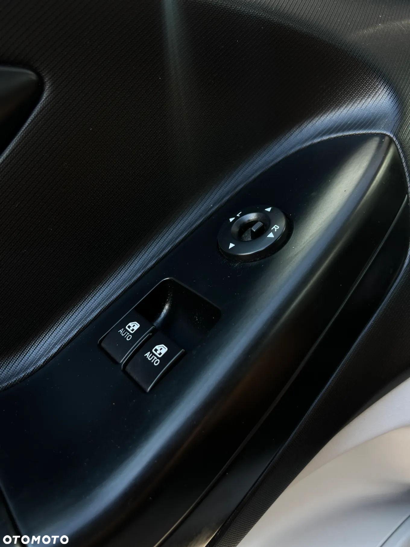 Kia Ceed - 25