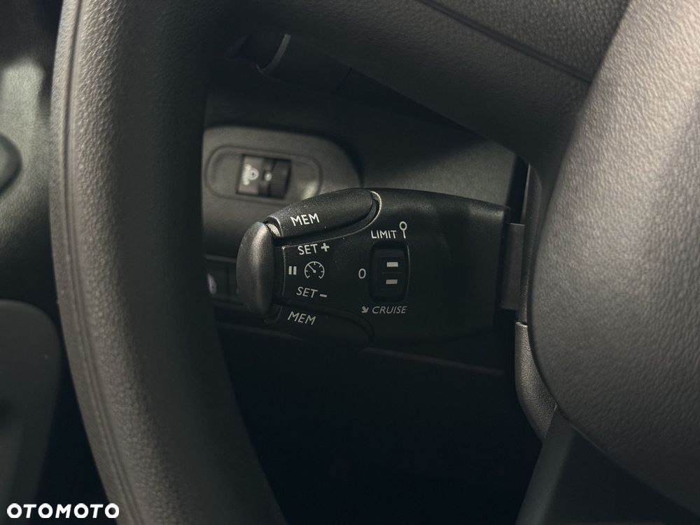 Toyota Proace City Verso 1.5 D-4D Business - 25