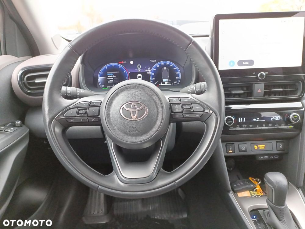 Toyota Yaris Cross Hybrid 1.5 Executive AWD - 13