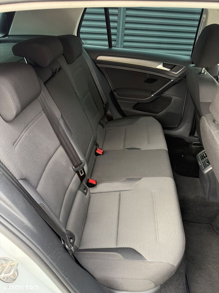 Volkswagen Golf 1.6 TDI DPF BMT DSG Comfortline - 20