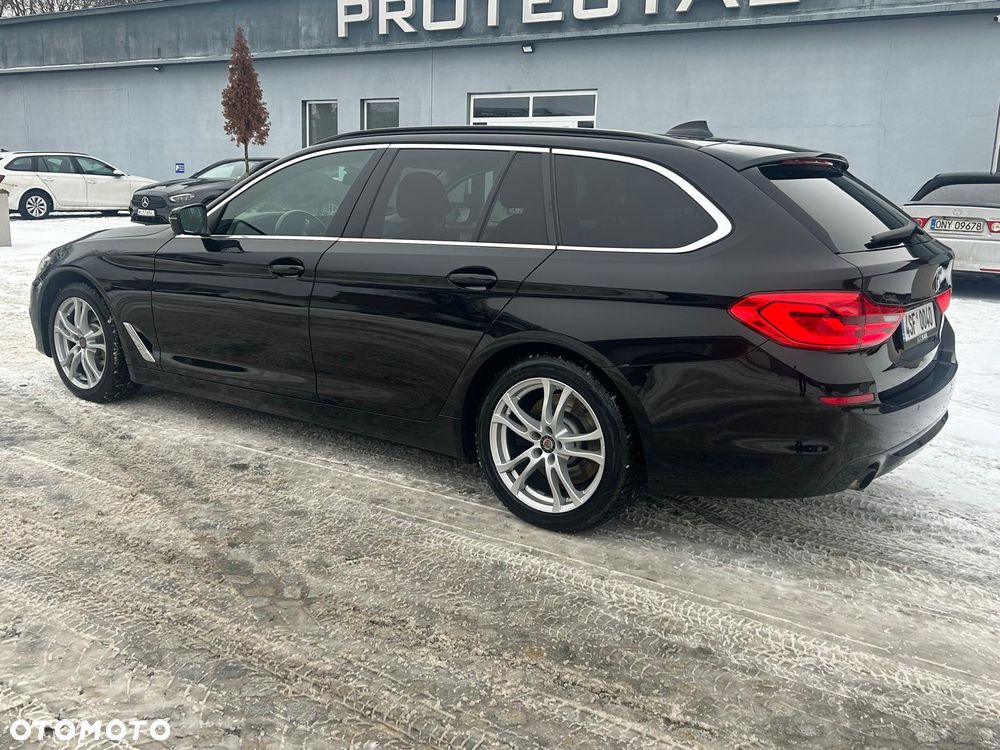BMW Seria 5 530d xDrive Sport Line - 11