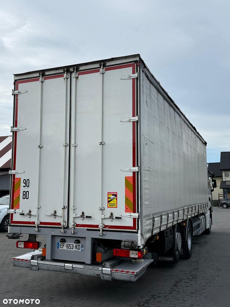 Renault T380 - 13
