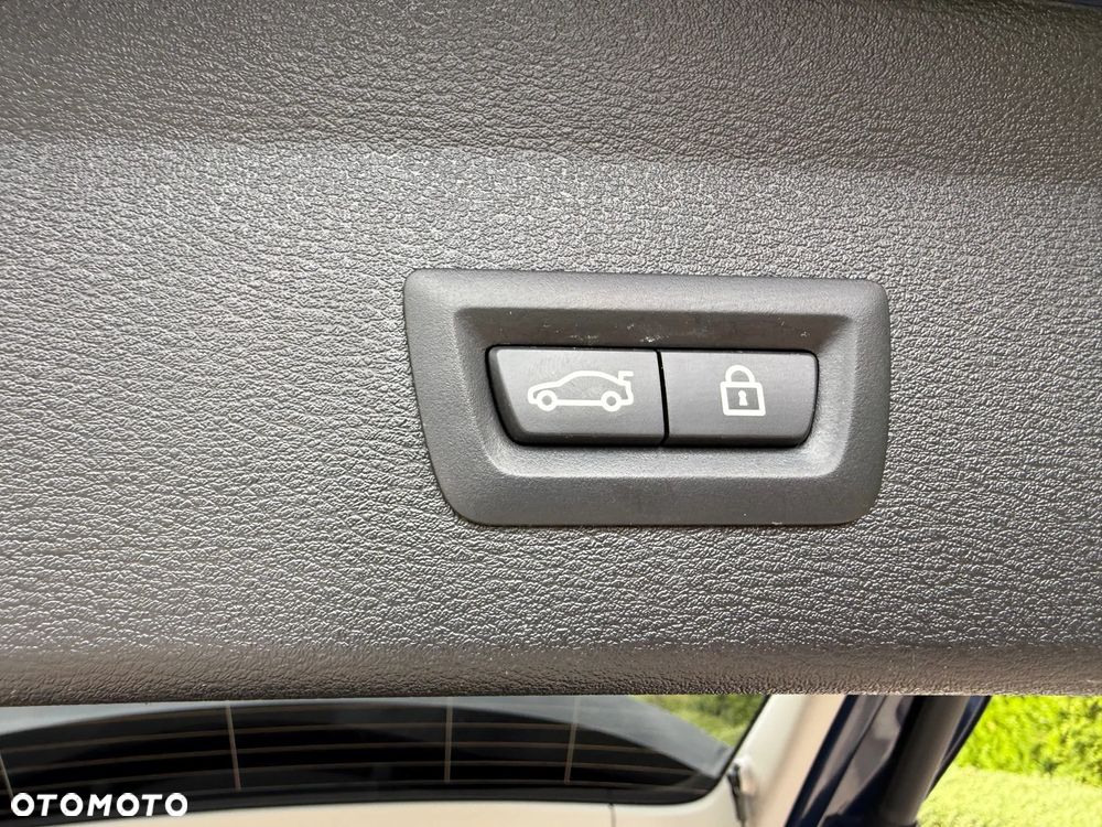 BMW X1 sDrive18d Advantage - 26