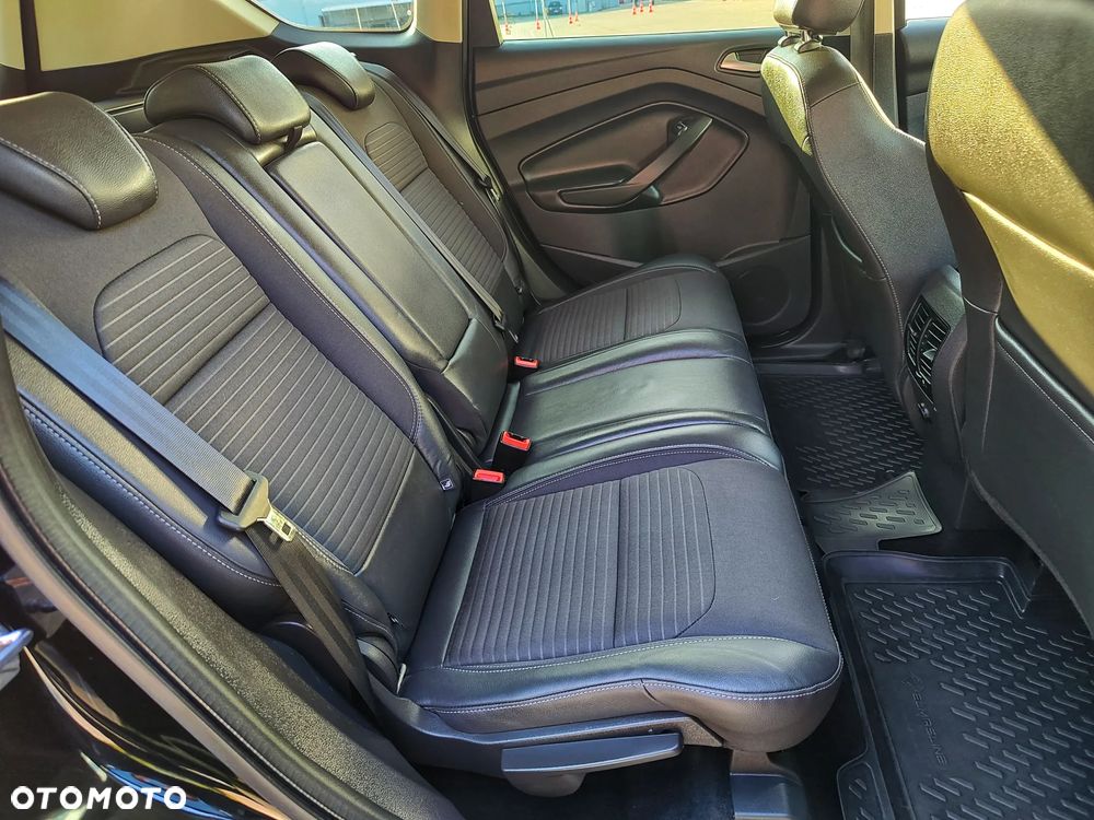 Ford Kuga 2.0 TDCi 4x4 Titanium - 22