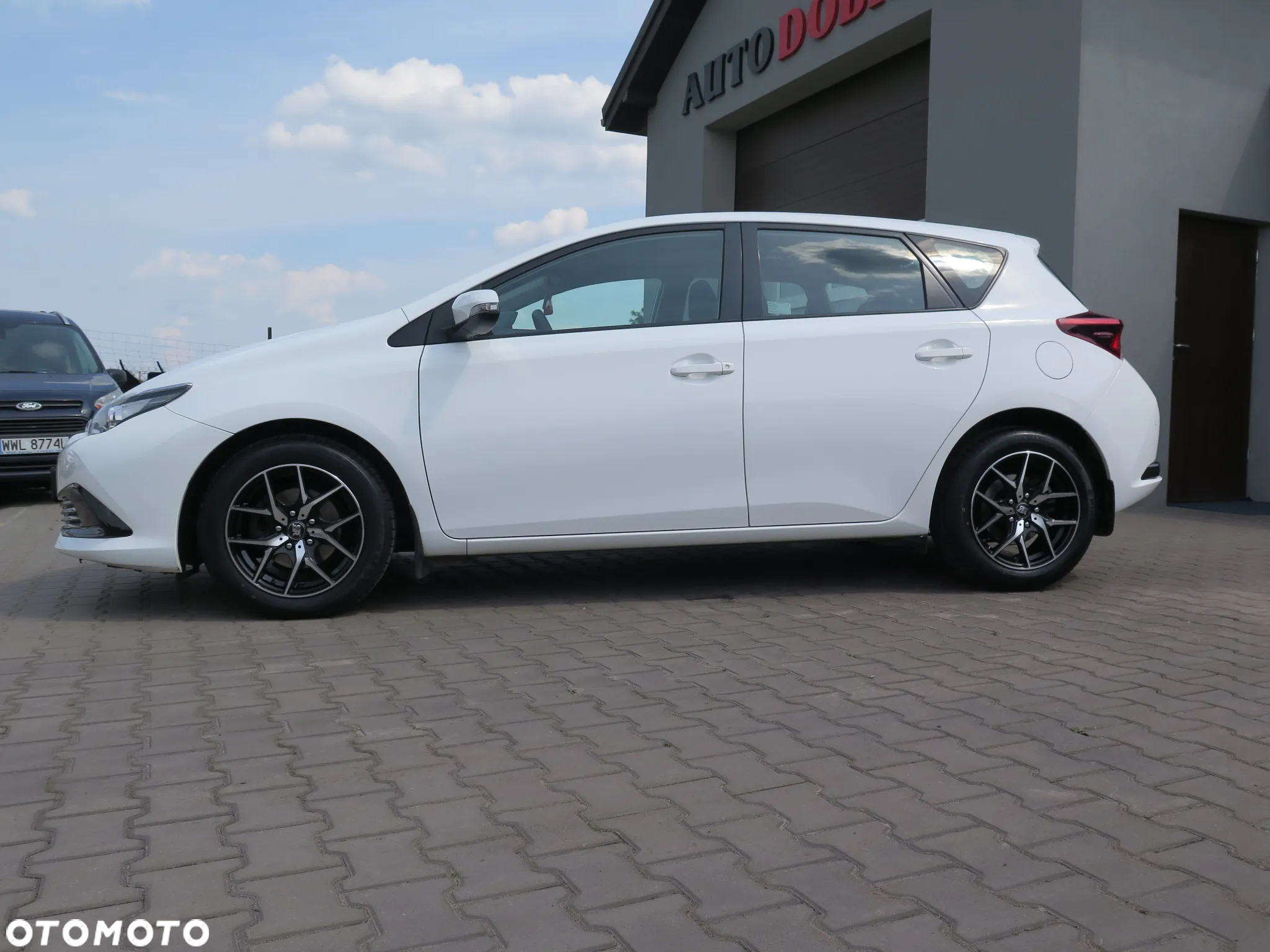 Toyota Auris 1.33 VVT-i Active - 3