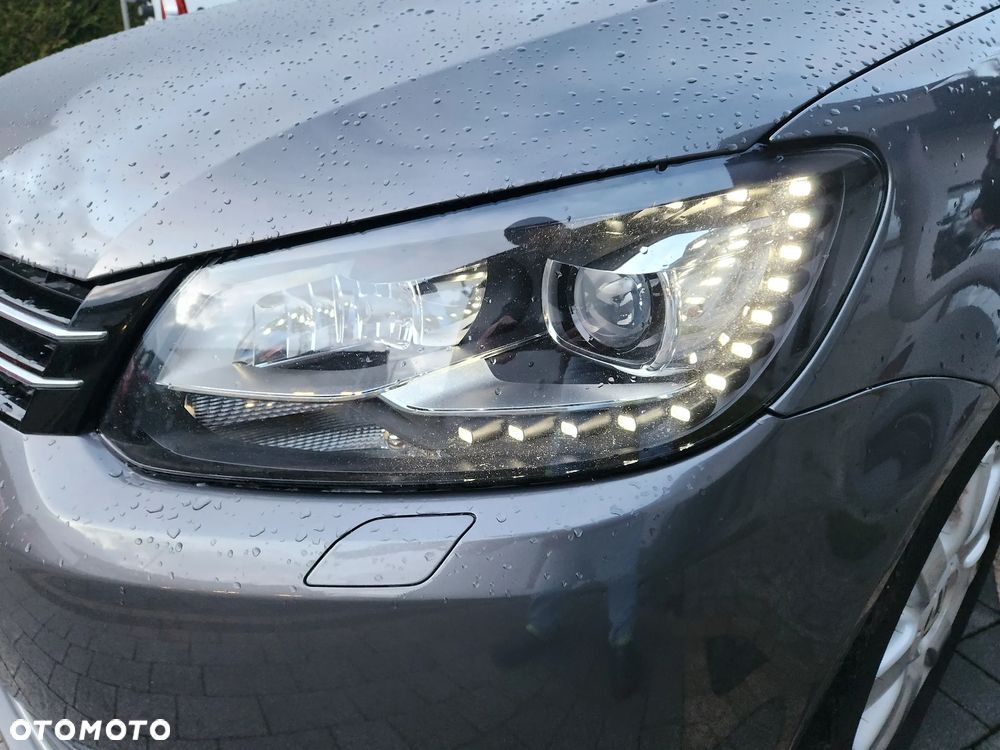 Volkswagen Touran 2.0 TDI Highline - 10