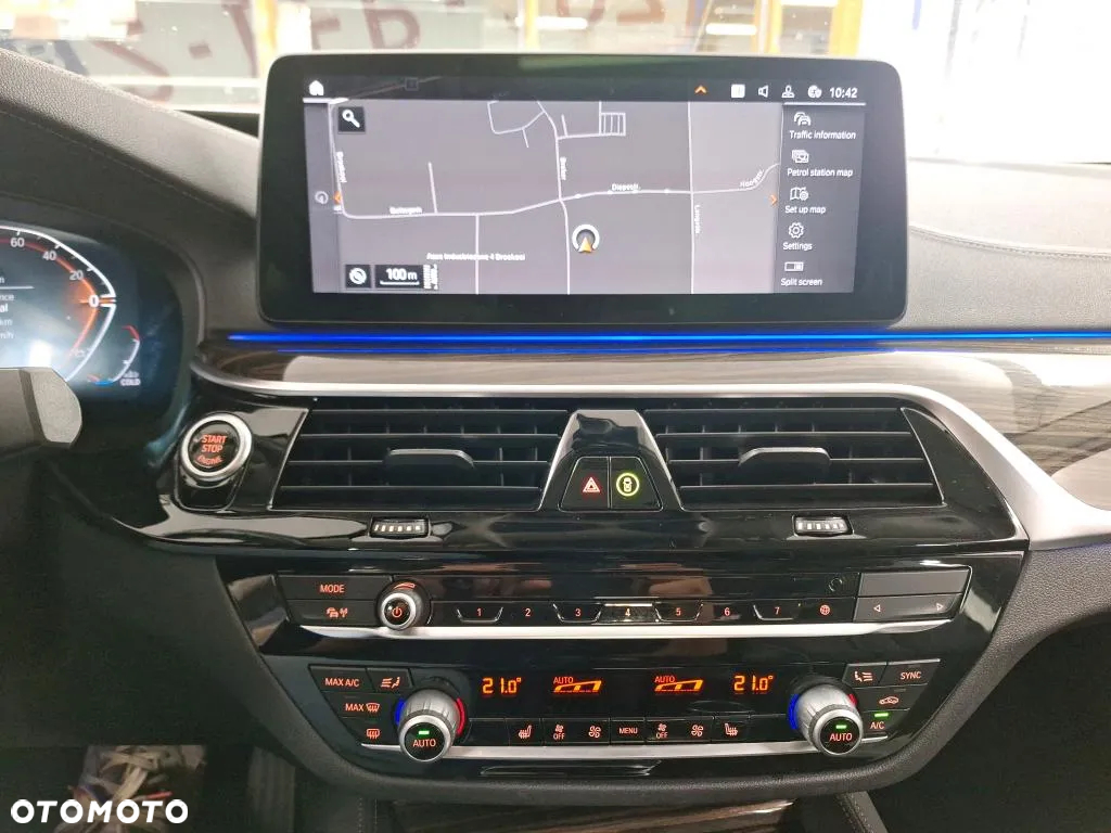 BMW Seria 5 520d Luxury Line - 13
