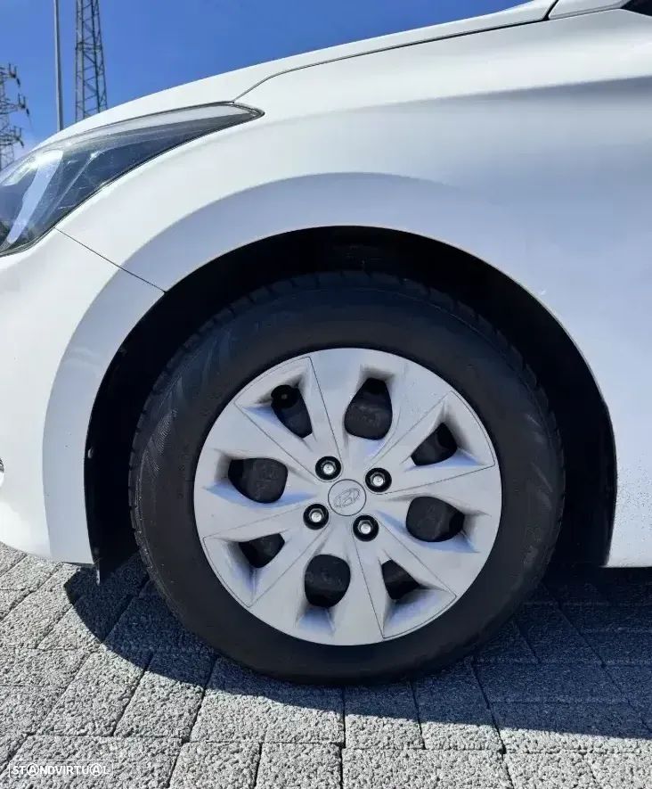 Hyundai i20 / 1.1 CRDi Access Plus - 10