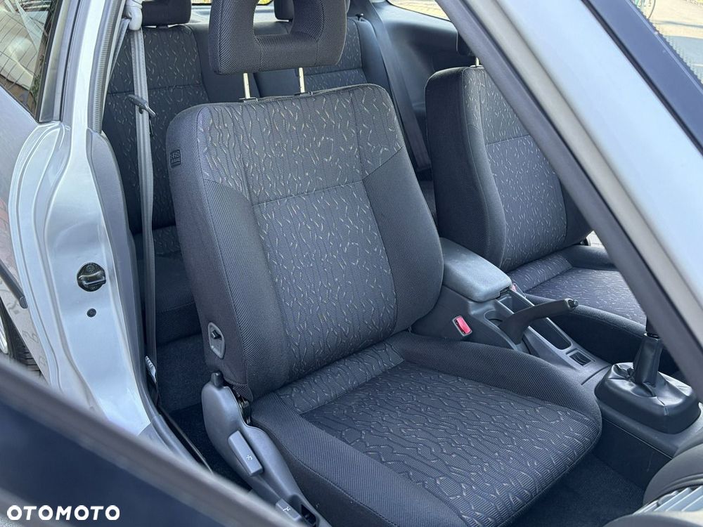 Mitsubishi Colt - 18