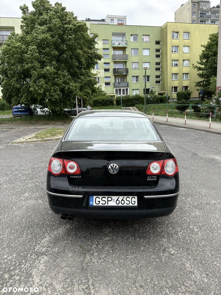 Volkswagen Passat - 5