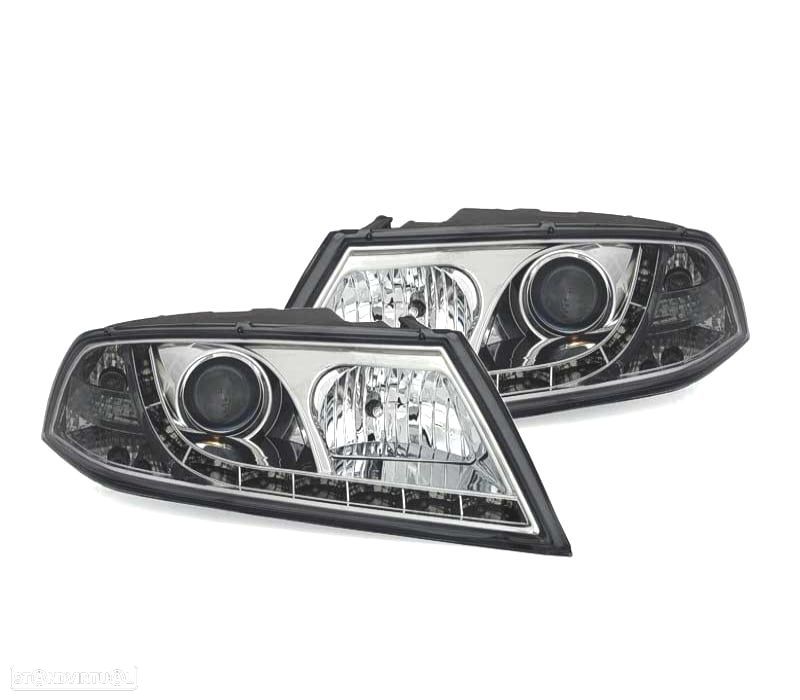FARÓIS FRONTAIS SKODA OCTAVIA 05-08 LUZ DIURNA LED FUNDO CROMADO - 1