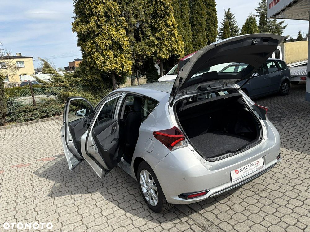Toyota Auris - 24