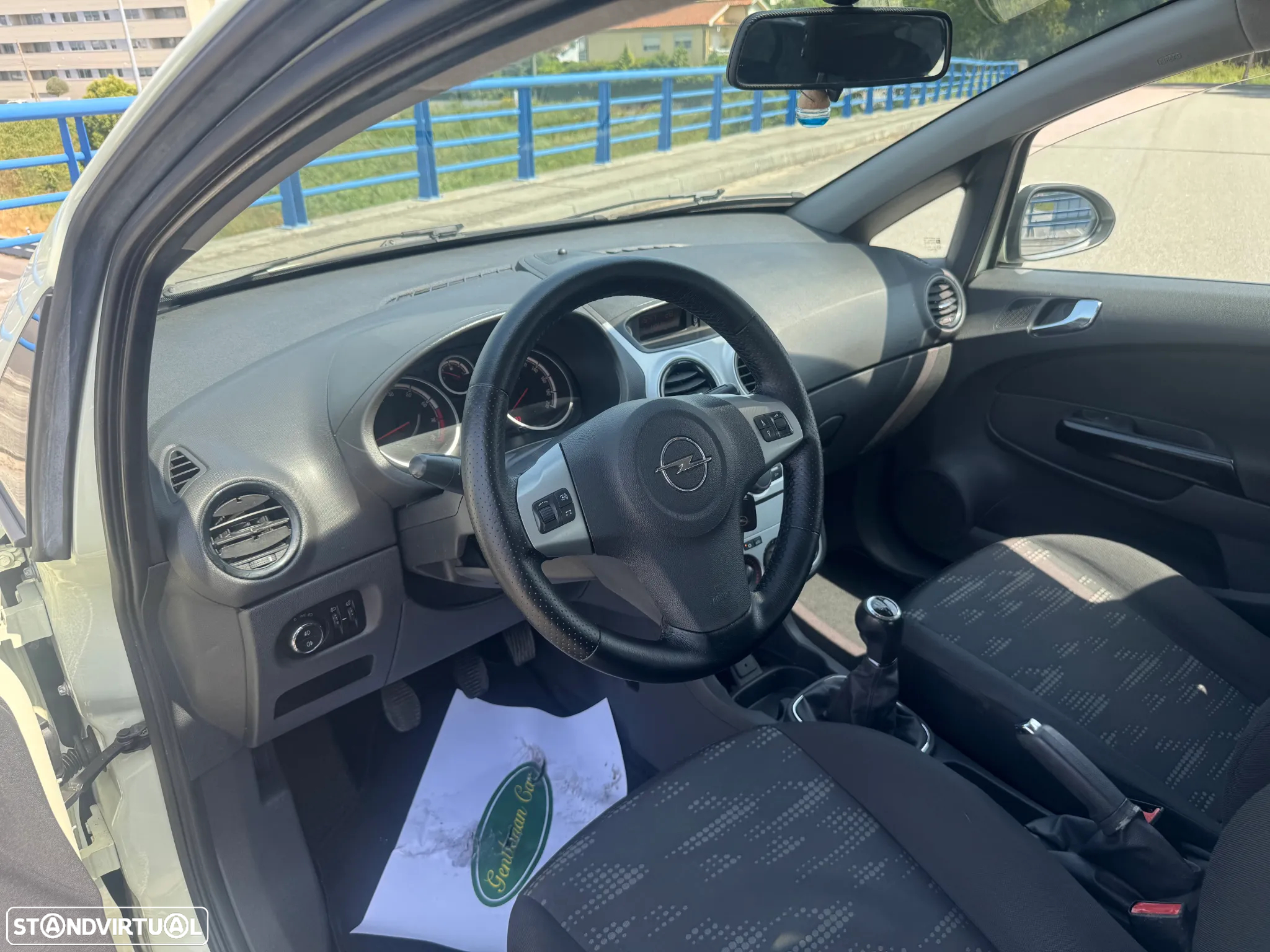 Opel Corsa 1.2 City FlexFuel - 10