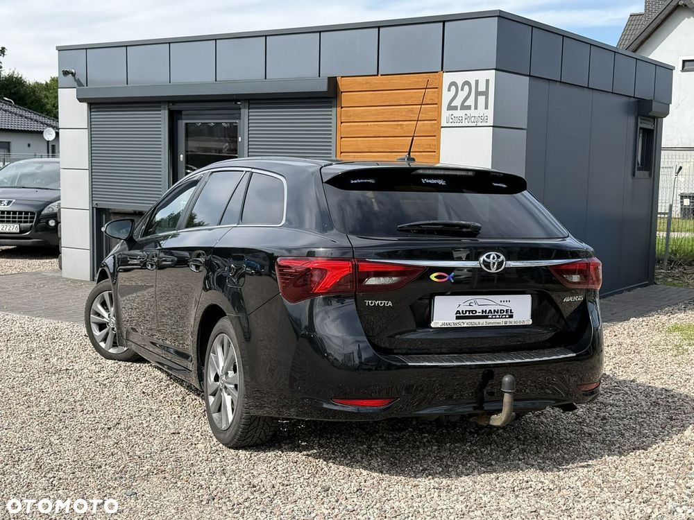 Toyota Avensis - 4