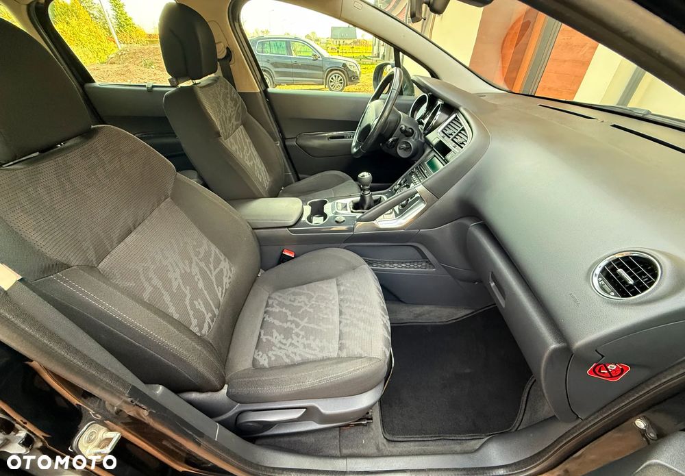 Peugeot 3008 1.6 HDi Premium - 6