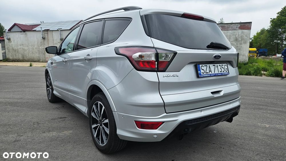 Ford Kuga 2.0 TDCi 4x4 ST-Line - 12