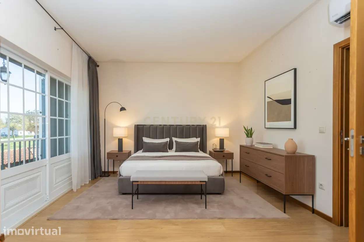 Viva com Qualidade e Espaço – Excelente Moradia T3 em Zona Residencial - Grande imagem: 3/58