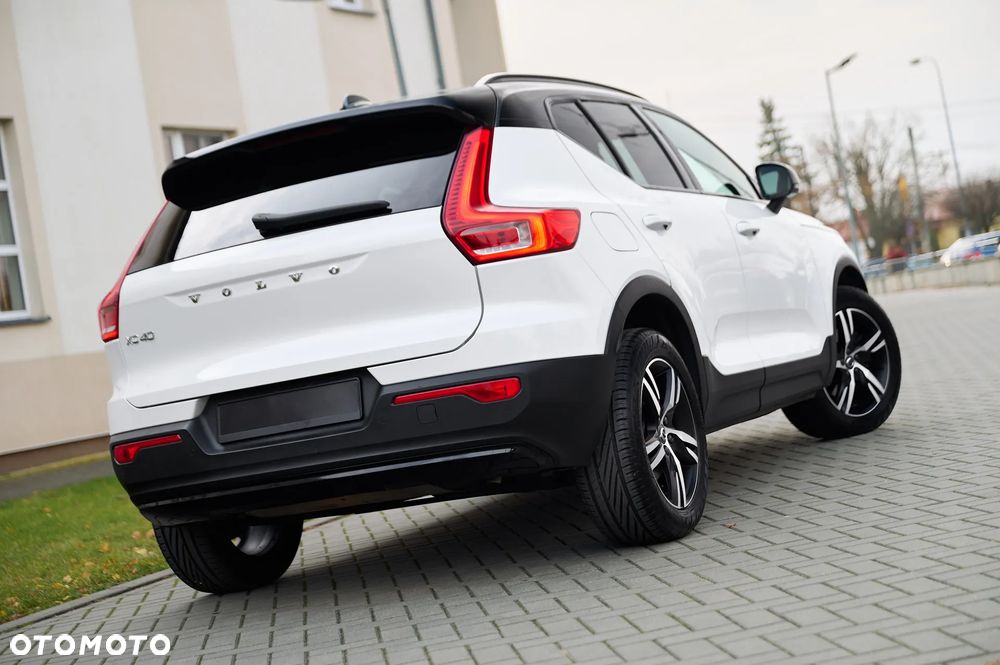Volvo XC 40 - 4