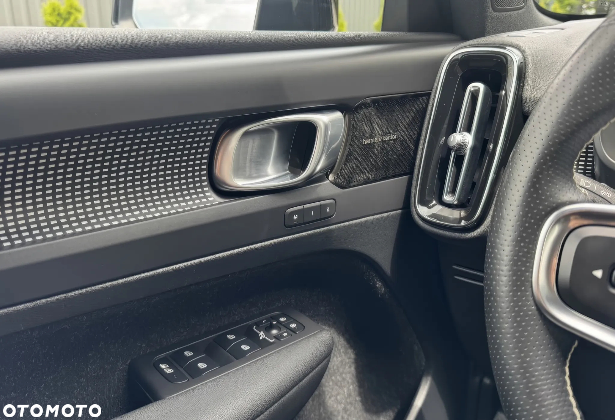 Volvo XC 40 T5 AWD R-Design - 16