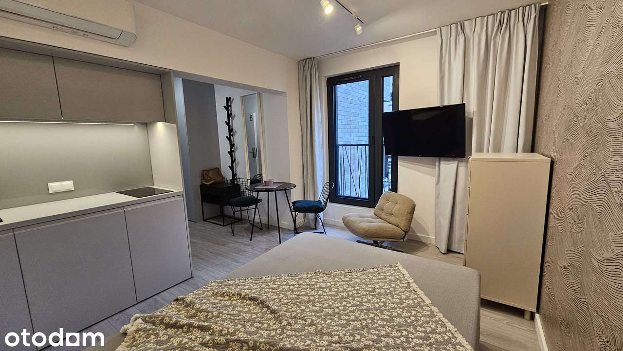 Wygodne studio w samym Centrum w nowym budynku z patio - ul. Jodłowa 4