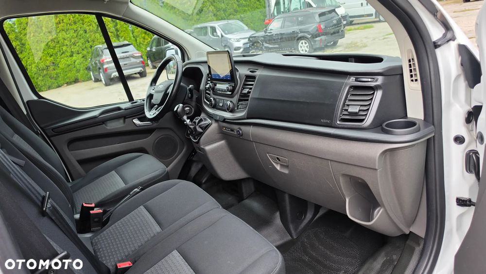 Ford Transit Custom - 12
