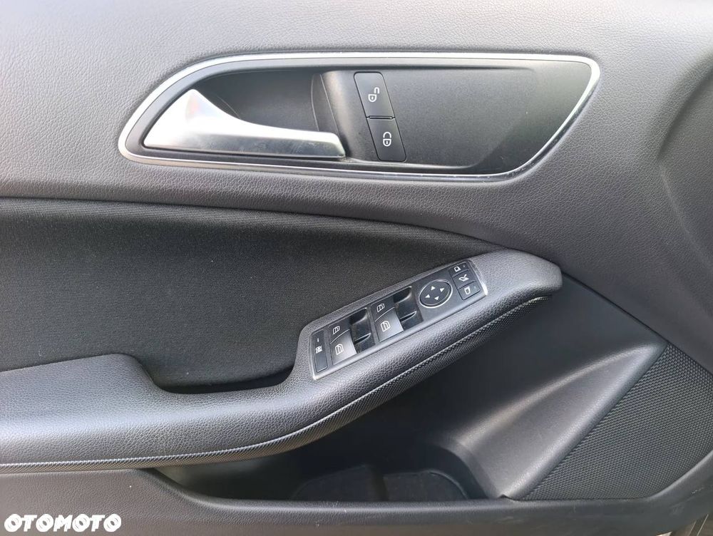 Mercedes-Benz Klasa A 180 d BlueEFFICIENCY Edition - 15