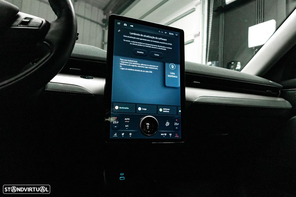 Ford Mustang Mach-E Standard - 30