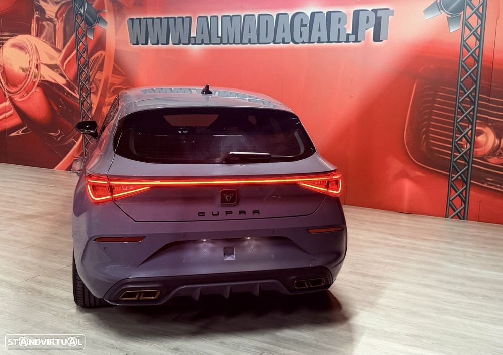 Cupra Leon 1.5 e-Hybrid DSG - 4