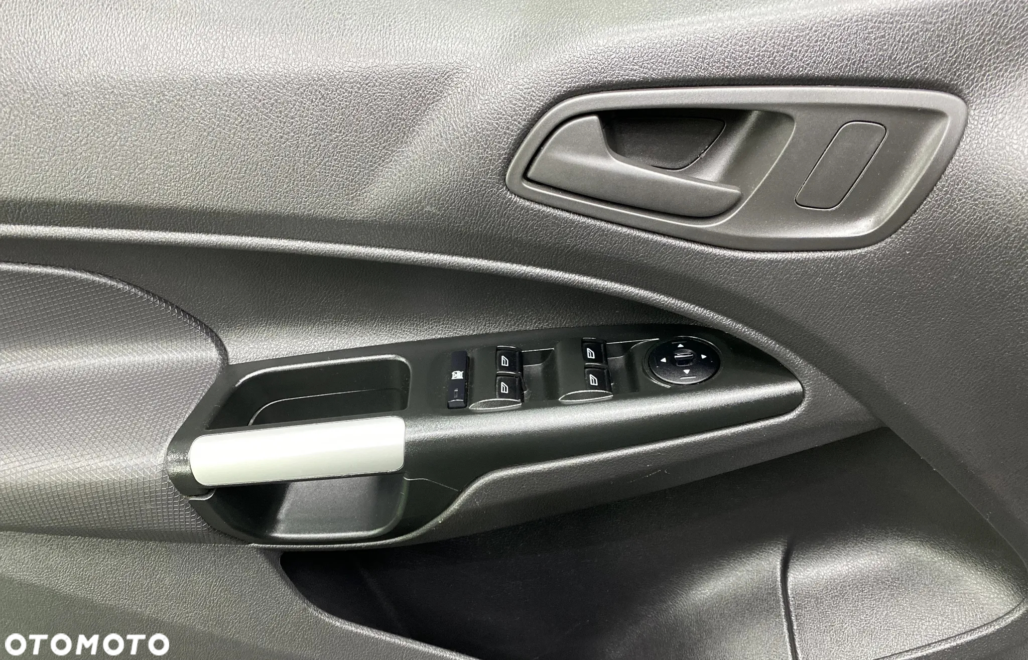 Ford Tourneo Connect 1.5 EcoBlue Start-Stop Trend - 11