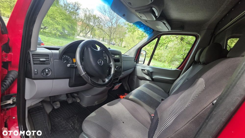 Mercedes-Benz Sprinter - 15