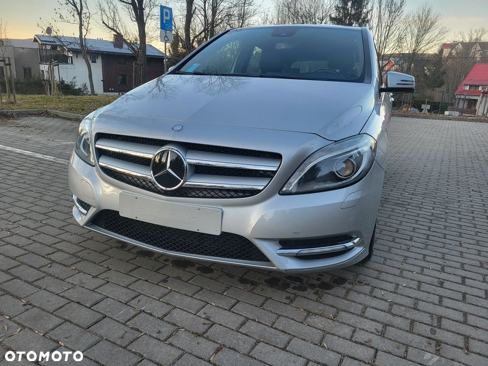 Mercedes-Benz Klasa B 180 CDI (BlueEFFICIENCY) - 1