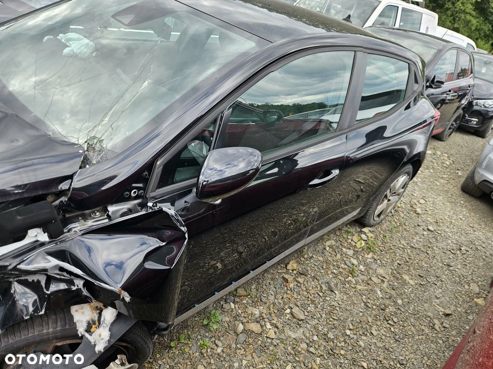 Renault Clio TCe 100 EXPERIENCE - 8