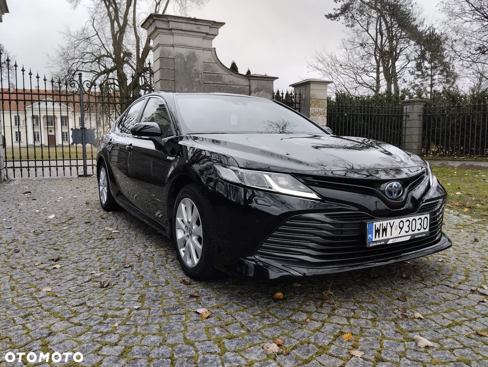 Toyota Camry 2.5 Hybrid Comfort CVT - 1