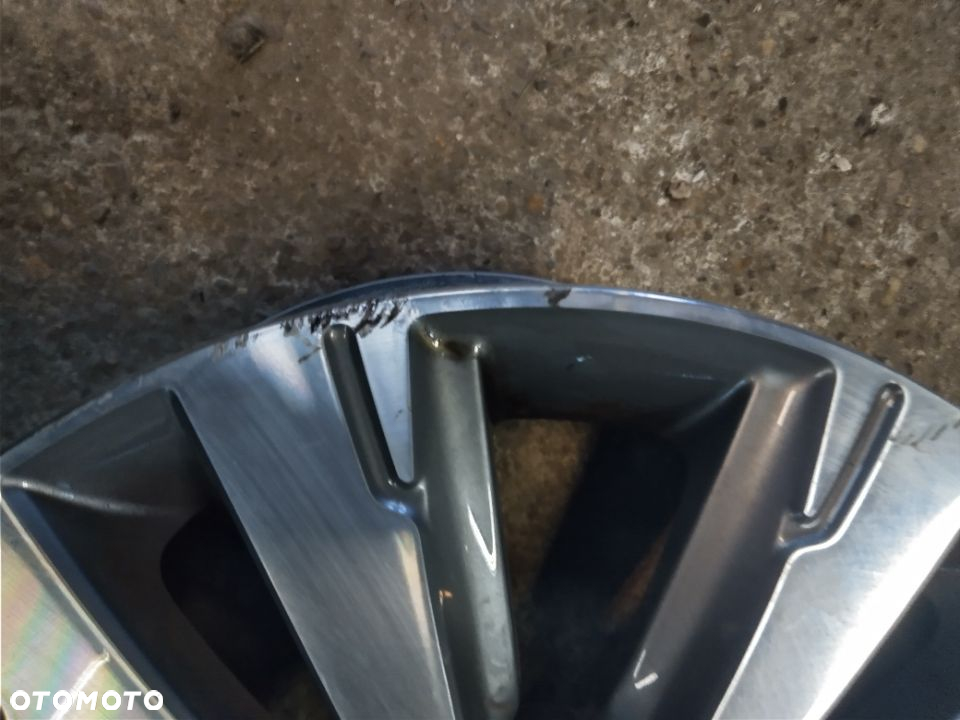 Felgi PEUGEOT  9802462377 7,5Jx17 17"  ET29 - 10