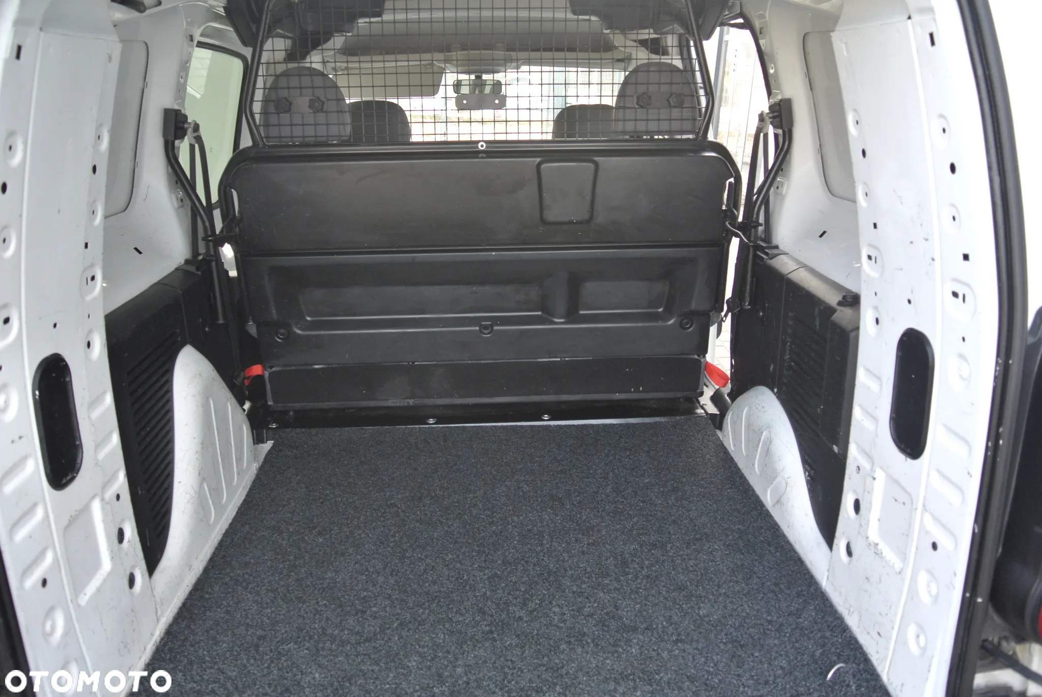 Peugeot Partner - 16