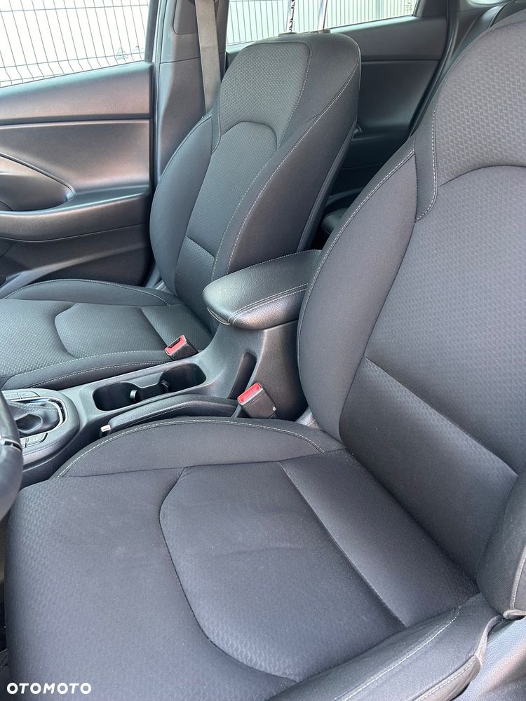 Hyundai i30 1.4 T-GDI Comfort DCT - 26