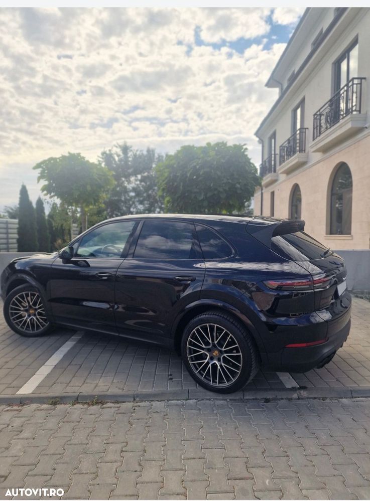 Porsche Cayenne S - 2