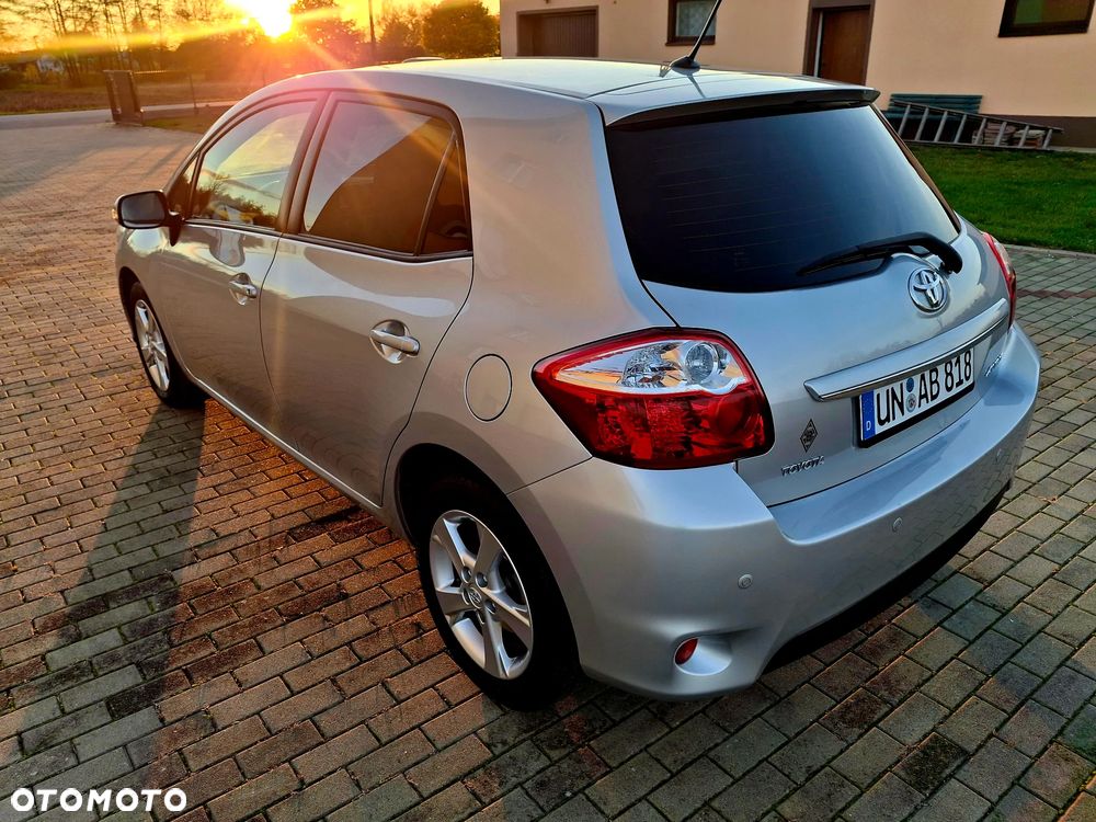 Toyota Auris 1.6 Executive - 18