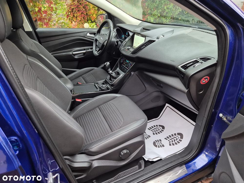 Ford Kuga 2.0 TDCi 2x4 Titanium - 8