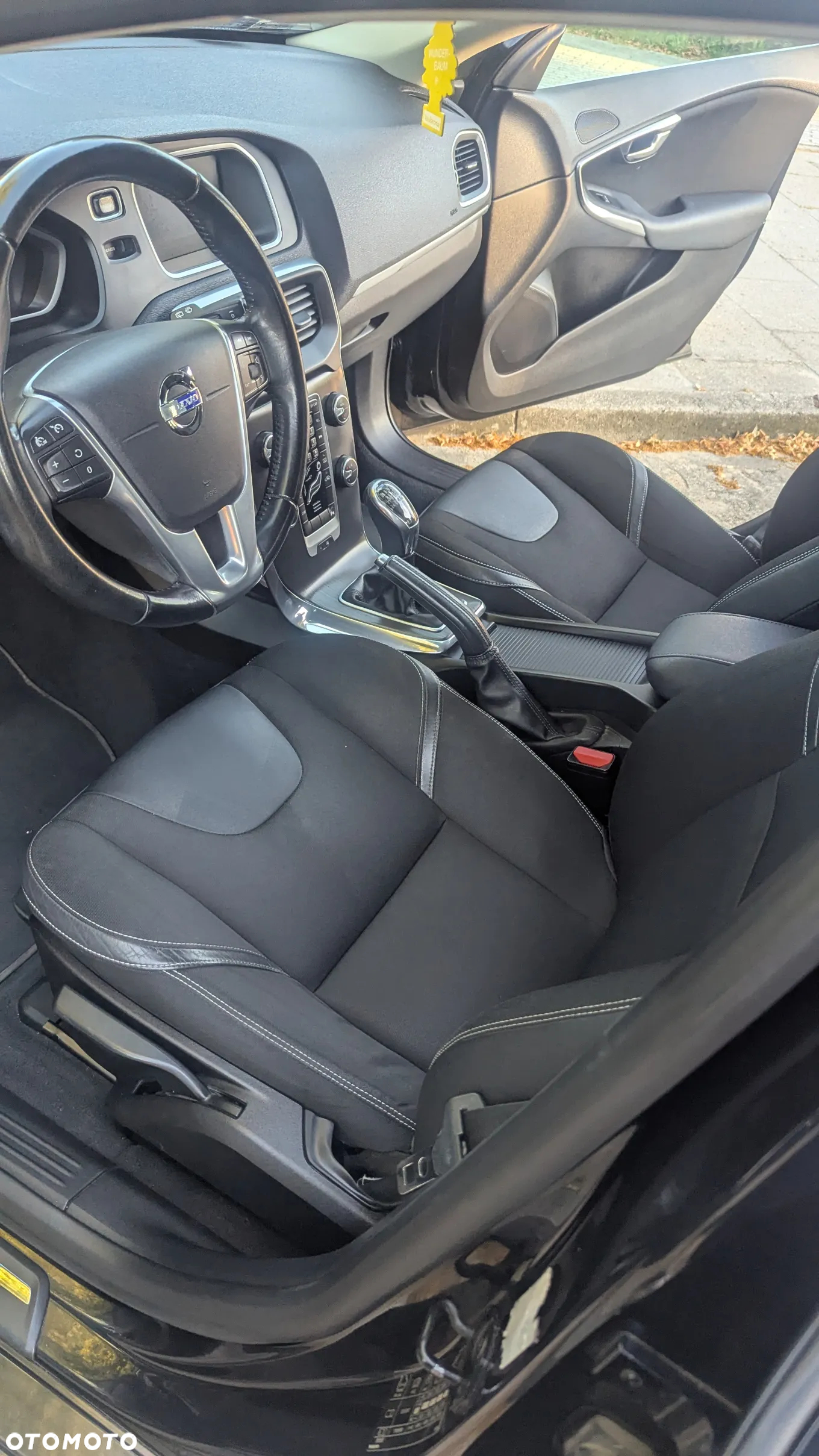 Volvo V40 D2 Base - 18