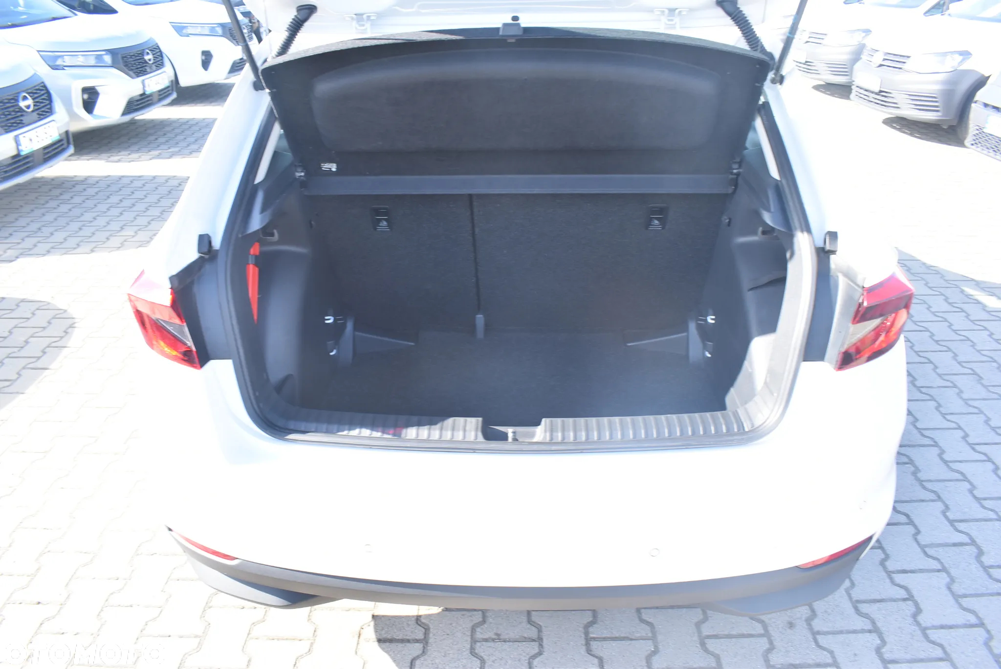Skoda Fabia 1.0 Ambition - 14