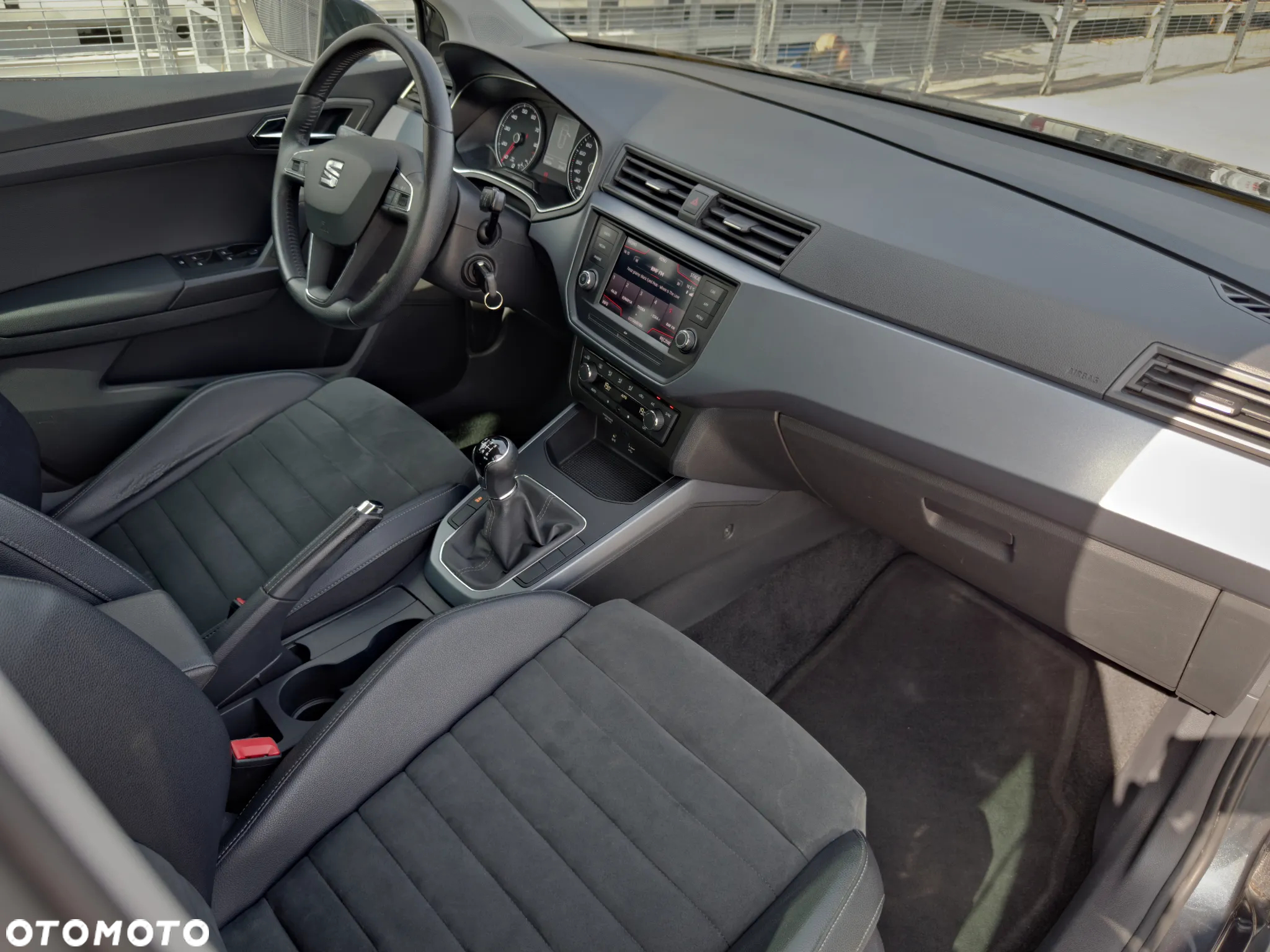 Seat Arona 1.0 TSI Full LED S&S - 27