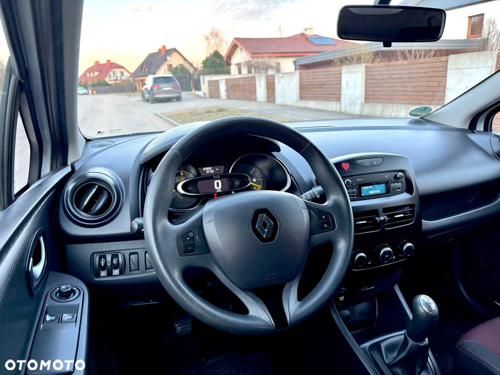 Renault Clio - 9
