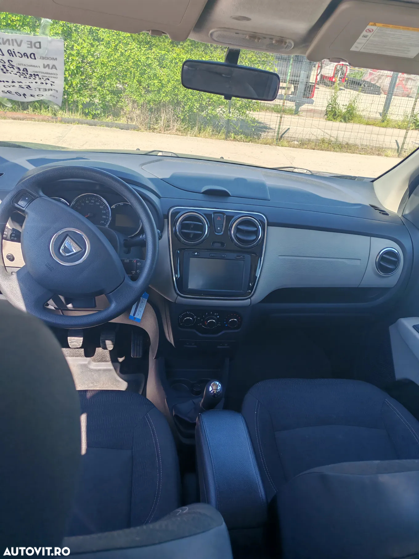 Dacia Lodgy 1.2 TCe 115 CP Laureate - 9