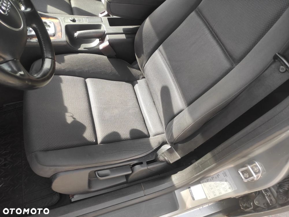Audi A4 Avant - 19