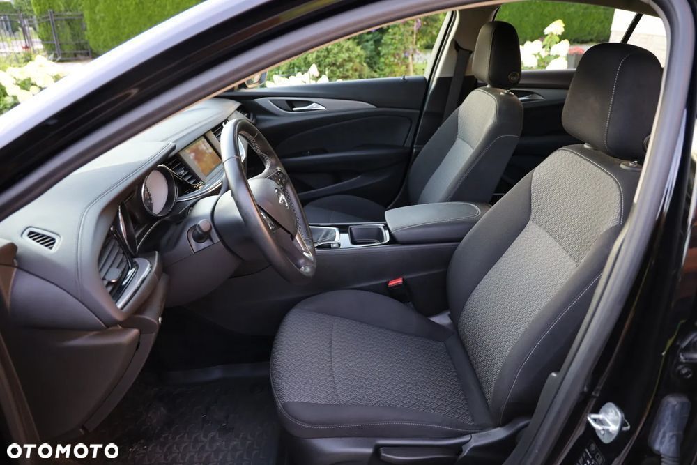 Opel Insignia 1.5 T Enjoy S&S - 19