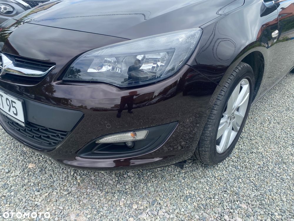 Opel Astra 1.4 Turbo Color Edition - 9